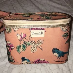 Cosmetic case